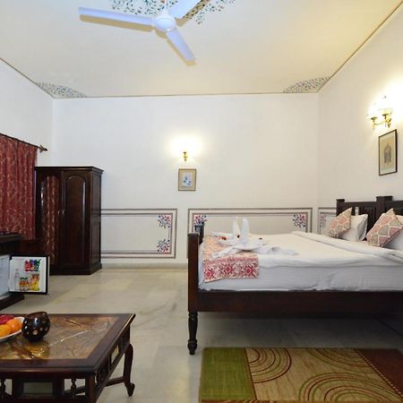 לינה וארוחת בוקר Jaipur Vintage House מראה חיצוני תמונה